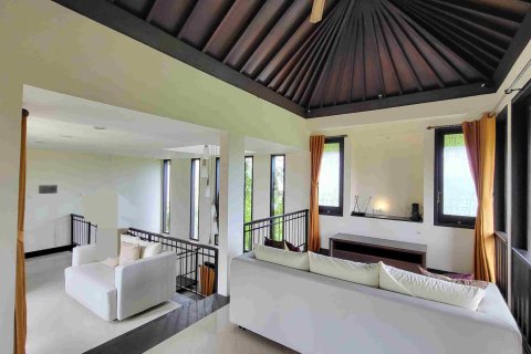 Коммерческая недвижимость с 3 спальнями в Нуса Дуа, Бадунг,  (9468) 2