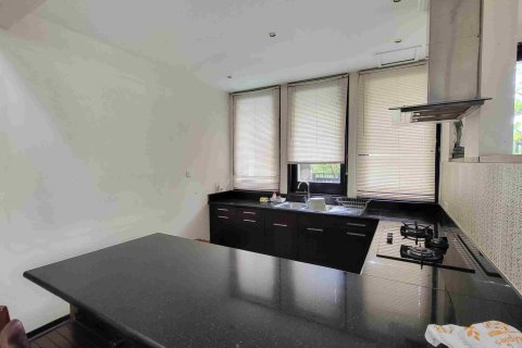 Коммерческая недвижимость с 3 спальнями в Нуса Дуа, Бадунг,  (9468) 12