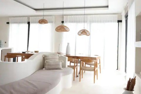 4 bedrooms Villa in Canggu, Badung, Bali (15213) 2