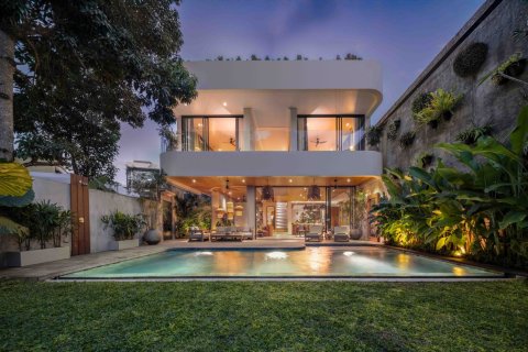 4 bedrooms Villa in Pererenan, Mengwi, Badung, Bali (15688)