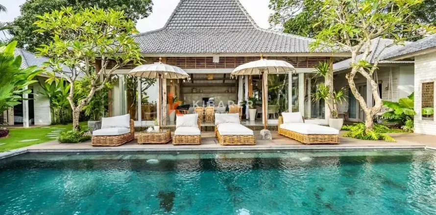 4 bedrooms Villa in Badung, Bali (13273)