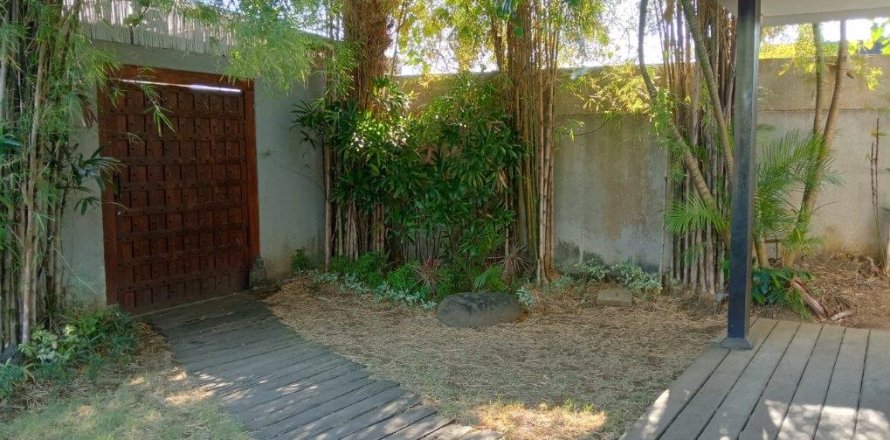 Вилла с 5 спальнями в Чангу, Бадунг,  (9647)