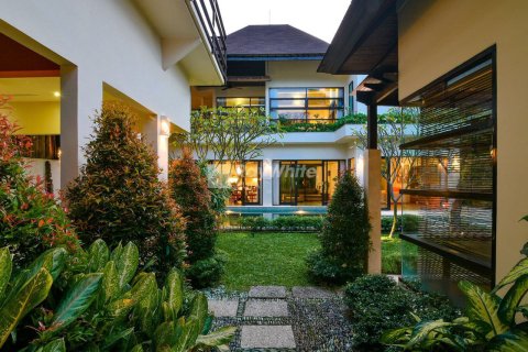 5 bedrooms Villa in South Denpasar, Denpasar,  (9644) 21