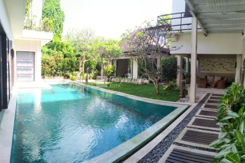 5 bedrooms Villa in South Denpasar, Denpasar,  (9644) 18