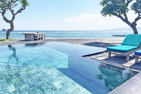 Вилла с 3 спальнями в Карангасем,  (9645) 11