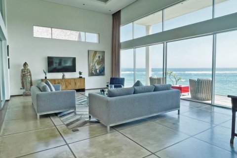 Вилла с 3 спальнями в Карангасем,  (9645) 5