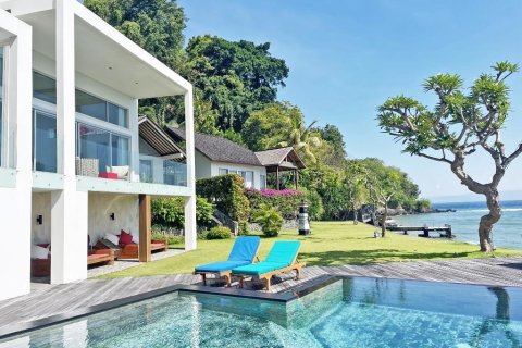 Вилла с 3 спальнями в Карангасем,  (9645) 1