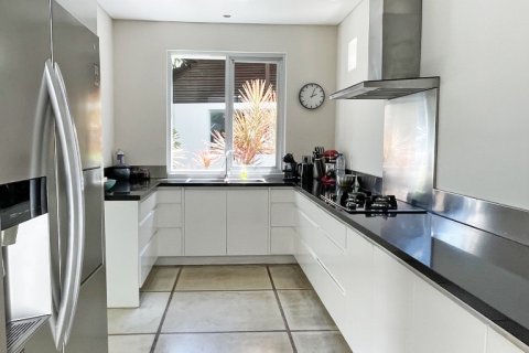 Вилла с 3 спальнями в Карангасем,  (9645) 8