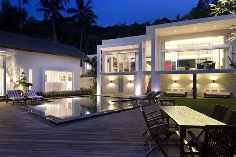 Вилла с 3 спальнями в Карангасем,  (9645) 2