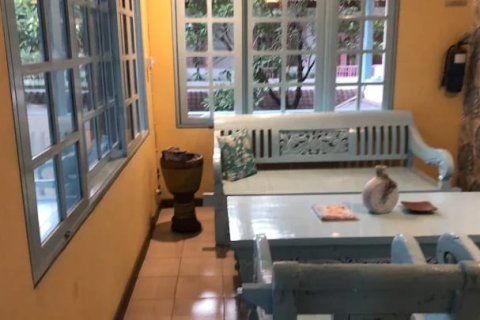 Отель, гостиница с 21 спальней в Кута, Бадунг,  (9646) 3