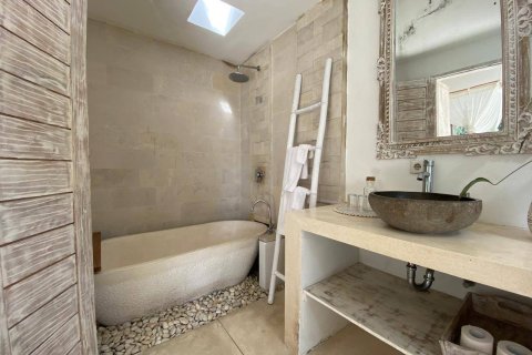 3 bedrooms Villa in Ubud, Gianyar, Bali (15276)