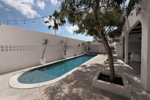 5 bedrooms Villa in Canggu, Badung, Bali (15278)