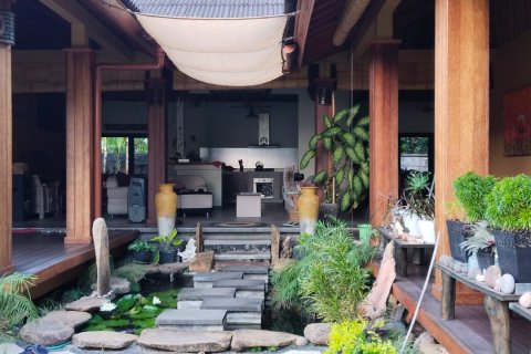 Вилла с 4 спальнями в Карангасем,  (9396) 12