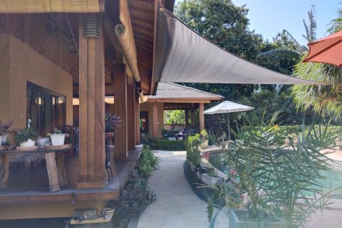 Вилла с 4 спальнями в Карангасем,  (9396) 24