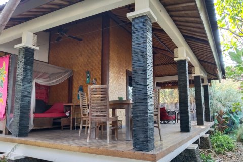 Вилла с 4 спальнями в Карангасем,  (9396) 17