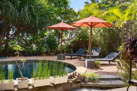 Вилла с 4 спальнями в Карангасем,  (9396) 10