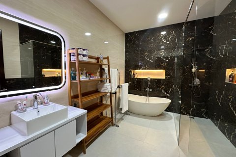 Вилла с 3 спальнями в Унгасан, Бадунг,  (9391) 9