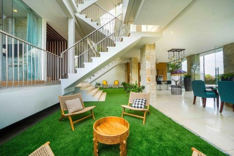 Вилла с 4 спальнями в Южная Кута, Бадунг,  (9390) 17