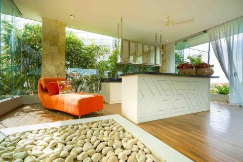 Вилла с 4 спальнями в Южная Кута, Бадунг,  (9390) 18