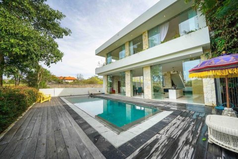 Вилла с 4 спальнями в Южная Кута, Бадунг,  (9390) 22