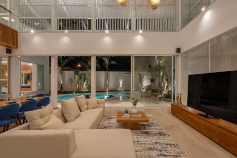 4 bedrooms Villa in Tumbak Bayuh, Mengwi, Badung, Bali (15634) 11
