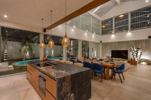 4 bedrooms Villa in Tumbak Bayuh, Mengwi, Badung, Bali (15634) 18
