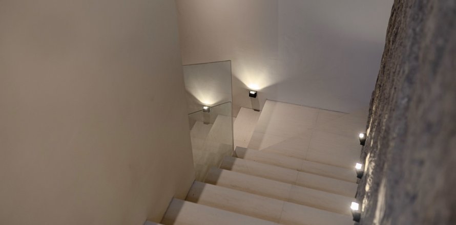 Вилла с 2 спальнями в Чангу, Бадунг,  (6122)