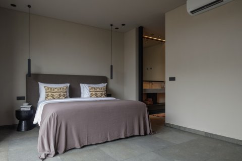 300m2 Villa in Badung, Bali (10202) 8