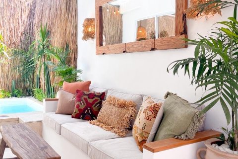 Вилла 63м2 в Бадунг, Бали (10203) 2