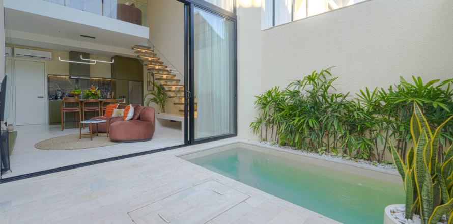 2 bedrooms Villa in Tibubeneng, Badung, Bali (14453)