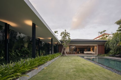 4 bedrooms Villa in Kerobokan, Badung, Bali (15661)