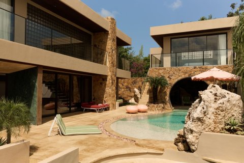 4 bedrooms Villa in Pecatu, Badung, Bali (15658) 10