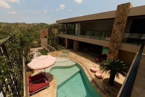 4 bedrooms Villa in Pecatu, Badung, Bali (15658)