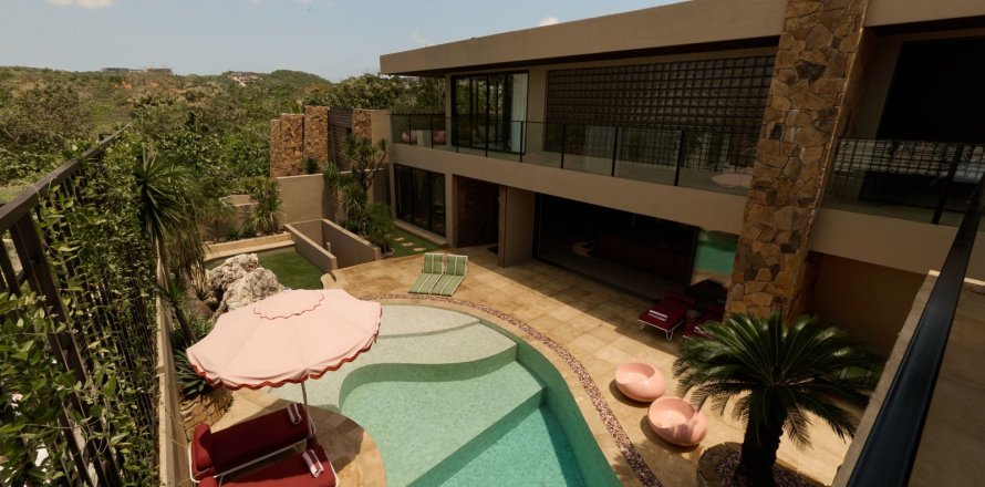 4 bedrooms Villa in Pecatu, Badung, Bali (15658)