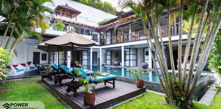 4 bedrooms Villa in Jimbaran, Badung, Bali (10398)