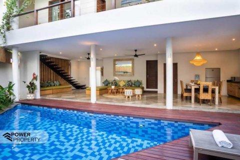 Вилла с 3 спальнями в Семиньяк, Бадунг, Бали (10401)