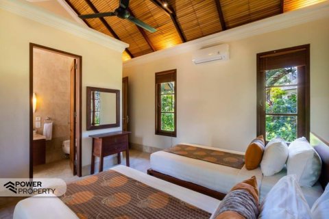 Вилла с 3 спальнями в Южная Кута, Бадунг, Бали (10400) 3