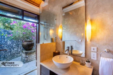 Вилла с 3 спальнями в Южная Кута, Бадунг, Бали (10400) 8