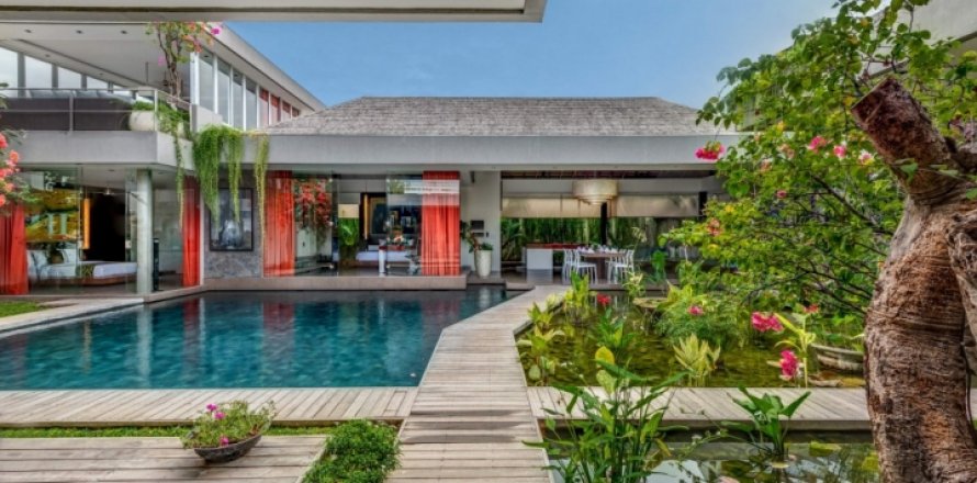 4 bedrooms Villa in Seminyak, Badung, Bali (1433)