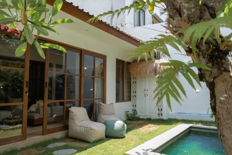 2 bedrooms Villa in Tibubeneng, Badung, Bali (14587)