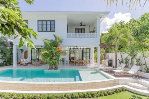 4 bedrooms Villa in South Kuta, Badung, Bali (14659)