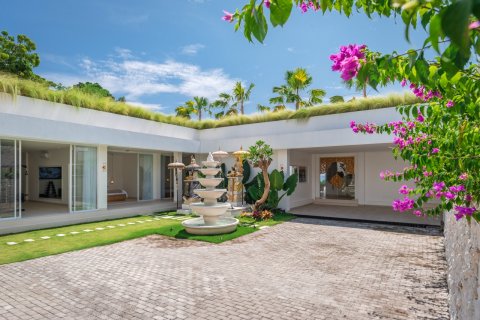 600m2 Villa in Buleleng, Bali (10624) 2