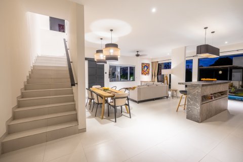 200m2 Villa in Tumbak Bayuh, Mengwi, Badung, Bali (10626) 11