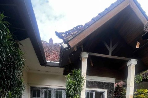 Вилла 100м2 в Melasti №4, Бадунг,  (9729) 10