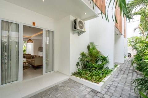 2 bedrooms Villa in Tibubeneng, Badung, Bali (14642) 17