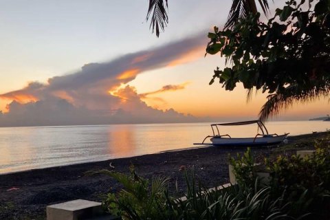 Вилла с 4 спальнями в Кубутамбахан, Булеленг,  (9248) 10