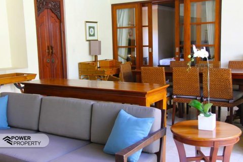 Вилла с 3 спальнями в Южная Кута, Бадунг,  (9246) 11