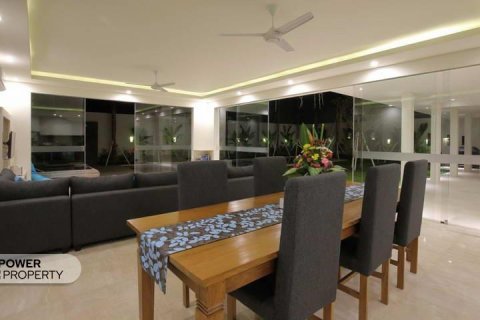 3 bedrooms Villa in Seminyak, Badung,  (9245) 11