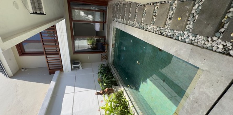 Вилла с 3 спальнями в Джимбаран, Бадунг, (9340)