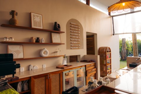 Коммерческая недвижимость с 13 спальнями в Кедири, Табанан,  (9342) 9